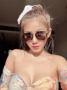 LINE_ALBUM_29366_230329_32