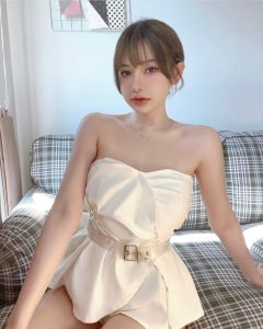 พริตตี้สาว