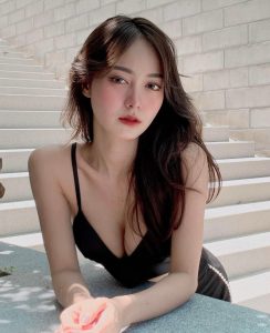 ดาราสาว