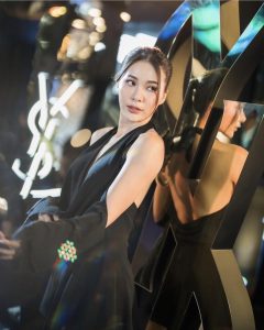 นักแสดงสาว