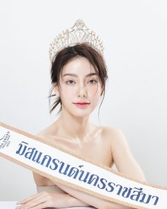 LINE_ALBUM_6466 _2_230406_55 นางแบบสาว