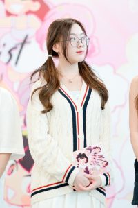 LINE_ALBUM_6466 _3_230406_74