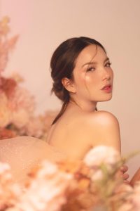 เทียทวีพาณิชย์พันธุ์ นางแบบสาวสวย