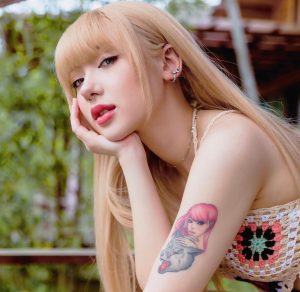 เน็ตไอดอลสาวสวย