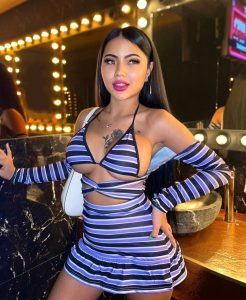LINE_ALBUM_Praew_230602_7