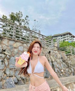 อุงเอิง บิกินี